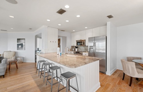 Siesta Key Condo | Breathtaking Beach Views - 3bed on Siesta!