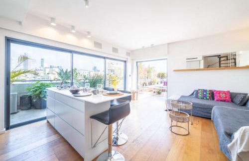 Florentin Apartment | Breathtaking Duplex Penthouse near Rothschild BLVD