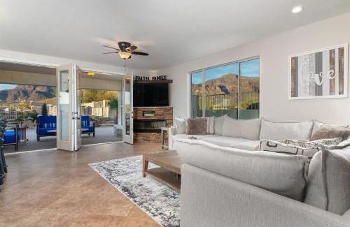 Gold Canyon House | Breathtaking Family Retreat in Elite Gold Canyon!