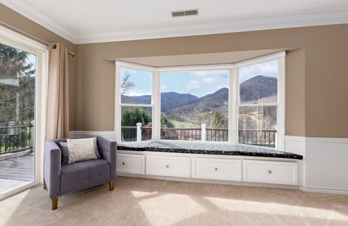 Leicester House | BREATHTAKING Luxury Estate with sweeping views on 40 Acres, NEAR ASHEVILLE