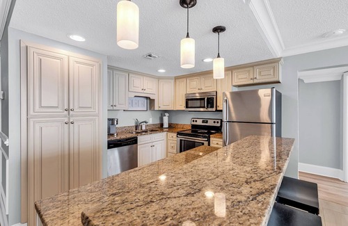 Garden City Resort | Breathtaking Oceanfront Views: 3 BR, Private Balcony