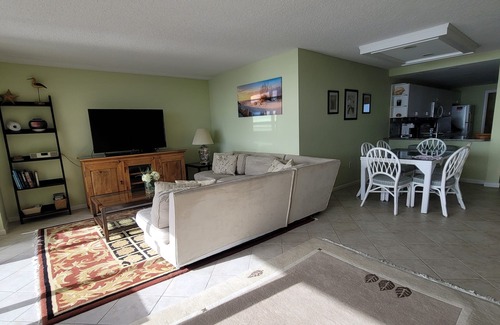Bethany Beach Condo | Breathtaking Oceanfront views right on the beach, sleeps 7