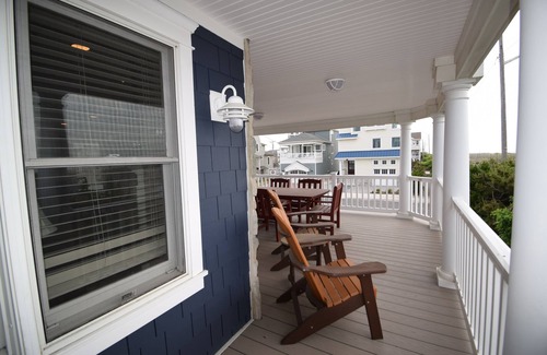 Sea Isle City House | Breathtaking ocean views from this beachfront first floor unit with an elevator from the ground floor.