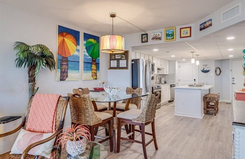 Port Aransas Condo | Breathtaking Ocean Front Views- Closest Beachfront Condo in Port Aransas!