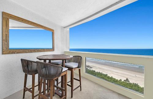 Surfers Paradise Apartment | Breathtaking Ocean View & Beachside 3 Bedrooms Apartment
