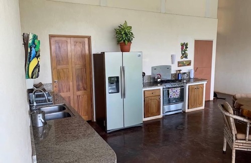 Savegre House | Breathtaking Ocean Views at Sunrise Sunset, 4BD, Pool, Wifi, Fruit Trees, Jungle