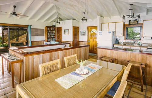 Estate Concordia A Cottage | Breathtaking Ocean Views from Every Room - Horizons Cottage