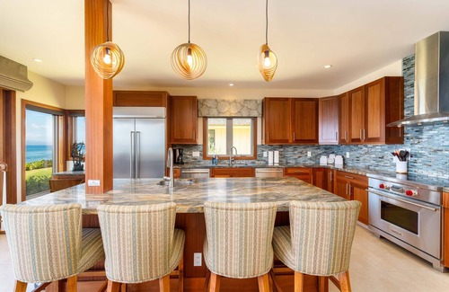 Downtown Lahaina Condo | Breathtaking Oceanfront 5 bedroom - Puamana 150-1