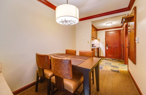 Olympic Valley Condo | Breathtaking Olympic Valley Gem: Walk to Chairlift