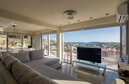 Vouliagmeni Apartment | Breathtaking Penthouse Vouliagmeni