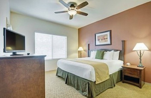 Ahwatukee Foothills Resort | Breathtaking Red Rocks of Sedona!
