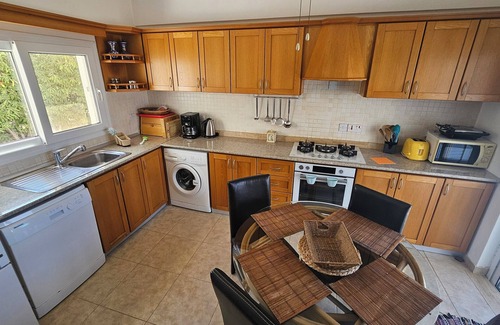 Karsiyaka Villa | Breathtaking sea views, and total relaxation – just steps from the sea.