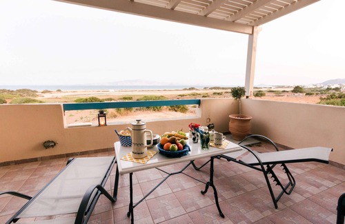 Naxos Villa | Breathtaking sunset, salt lake and Aegean sea view. 150m from magnificent beach.