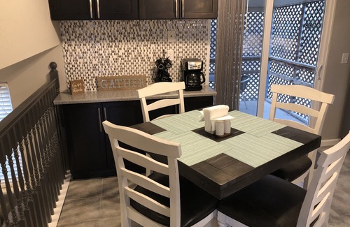 Centennial House | Breathtaking, updated 3 BR/2 BA Home Near Cherry Creek & Quincy Reservoirs