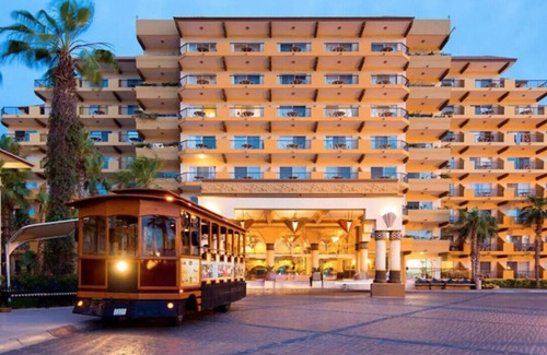 Jimenez Condo | Breathtaking Views: 1 Bedroom Suite with Kitchen at Villa del Palmar Resort