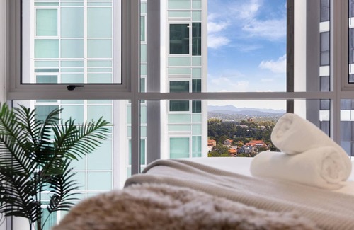 Brisbane Central Business District Apartment | Breathtaking Views |Premium Family sized Apartment