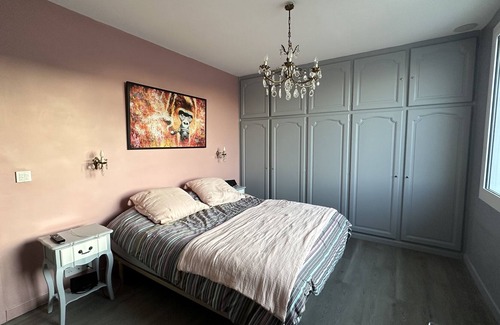 Saint-Victor Apartment | Breathtaking view of Marseille, 10min walk from the port and the beach