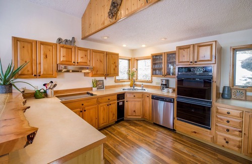 Windcliff Estates House | Breathtaking view of RMNP @ Windcliff -sauna/pool table/AC