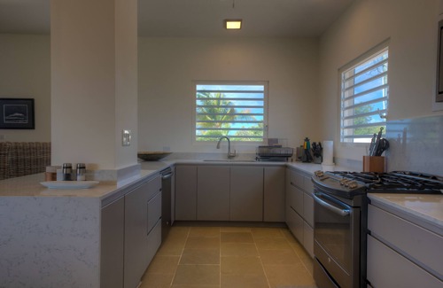 The Valley Villa | Breathtaking Views - Minutes From Many Beaches - Family-Friendly Villa