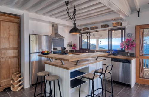 West End Villa | Breathtaking Views and Simple Elegance at Pelican Peak Villa