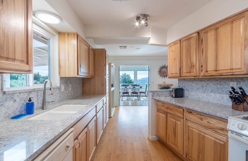 West Sedona House | Breathtaking Views, Close Proximity To Popular Hiking Trails + Pet Friendly!