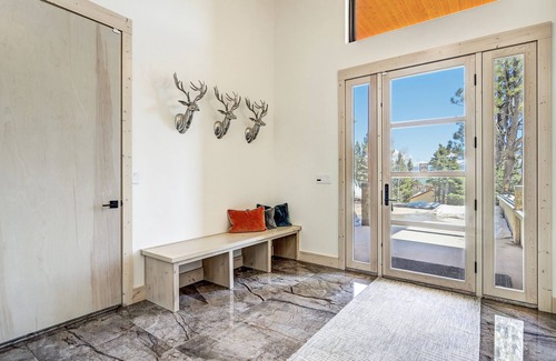 Angel Fire House | Breathtaking Views, Indoor/Outdoor Linear Fireplace, Sauna