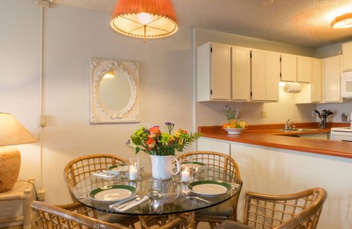 Nawiliwili Condo | Breathtaking views of Kalapaki Beach, Nawiliwili Harbor, A/C