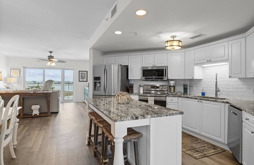 Carteret County Condo | Breathtaking Views on the Water Luxury Condo