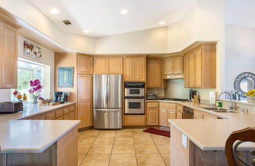Temecula House | Breathtaking Views Overlooking the Temecula Landscape, 4 Bedroom Pool Home