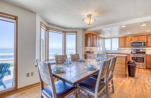 Roads End House | Breathtaking Views from this Five-Bedroom Oceanfront Beauty!