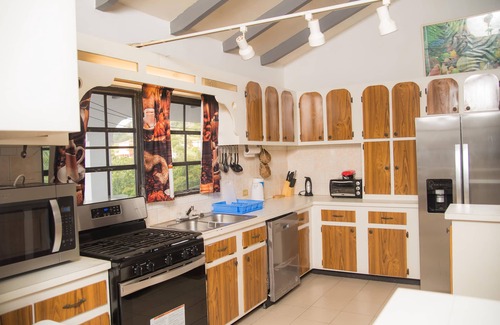 Falmouth House | Breathtaking villa's overlooking the sea