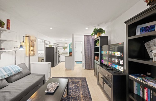Historic District Apartment | Breck Essential Suite - Steps to Downtown/Gondola