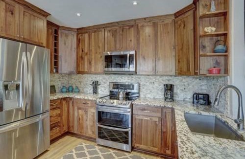 Historic District Apartment | Breck River Mtn Lodge 4Bd