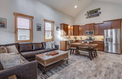 Historic District House | Breckenridge Historic District. Two Blocks to Main Street. Walk to Ski.