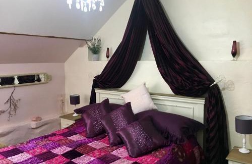 Defynnog Apartment | Brecon Boutique Breaks River Run