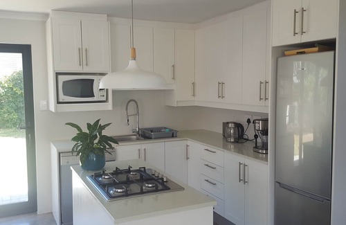 L'Agulhas House | Breeze in