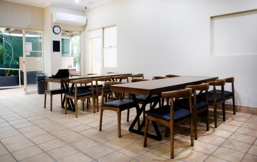 Surfers Paradise Hotel | Breeze Inn Gold Coast
