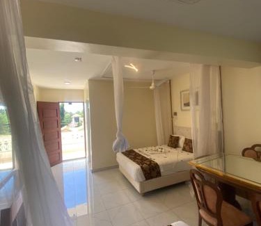 Diani Beach Bed & Breakfast | Breezebay beach road hotel Diani