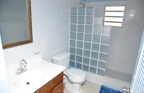 Sandy Hill Apartment | Breezee