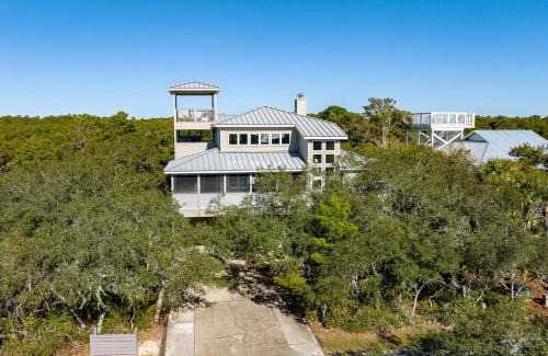 Gulf Trace House | Breezeway