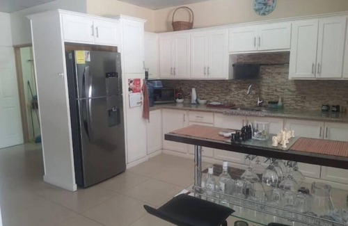 Piarco Apartment | Breezy Bungalow Airport Suite