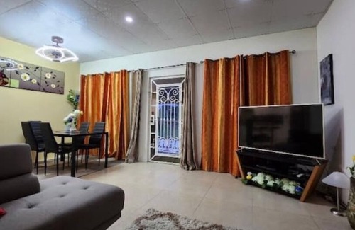 Piarco Apartment | Breezy Bungalow Airport Suite