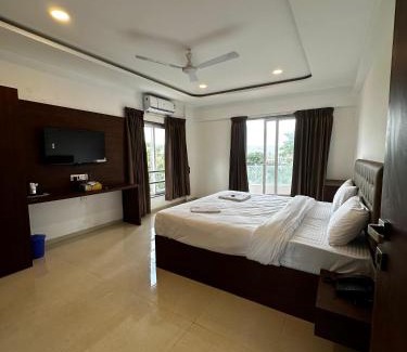 Mahabaleshwar Hotel | Breezy cozzy