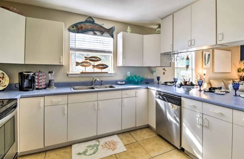 Ono Island House | Breezy Heights Perdido Key: Sleeps 6-8 & Pet Friendly