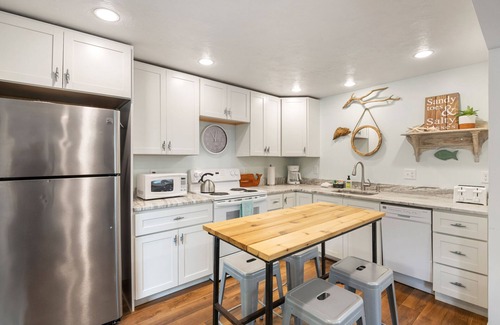 Rockport Cottage | Breezy home with patio - dogs OK, walk to beach, harbor & restaurants