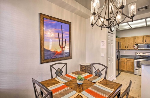 Mesa Condo | Breezy Mesa Condo w/Community Pool & Hot Tub!