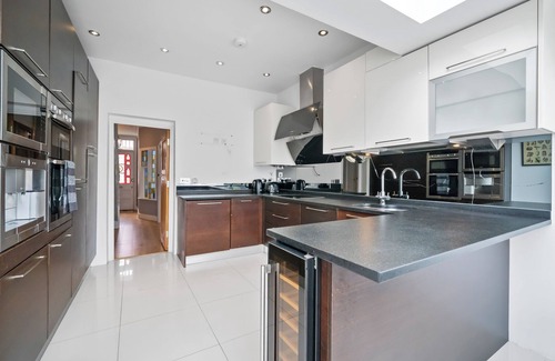 London Borough of Hounslow House | Breezy Richmond Home