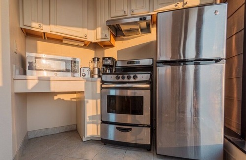 Downtown Myrtle Beach Condo | Breezy Sea Glass Tower, 1 Bedroom Deluxe- City View