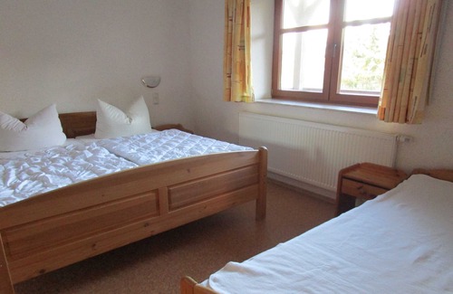 Harbshausen Apartment | BREIT - Bauernhofpension Büchsenschütz