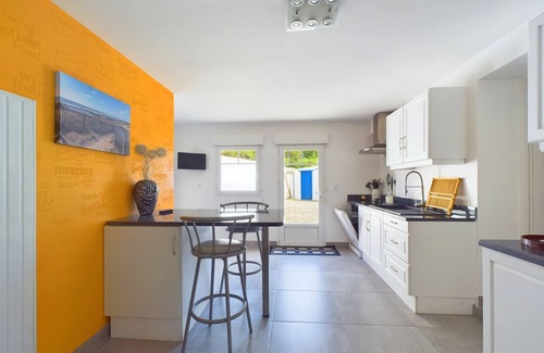 Brem Sur Mer Ski Chalet | Brem sur Mer - Large house for 9- 4 bedrooms